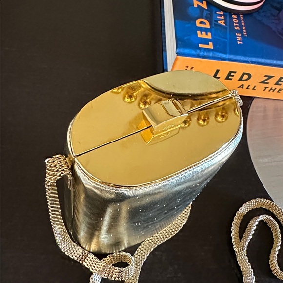 Rodo Vintage Goldtone Metallic Evening Wear Bag - Picture 4 of 12